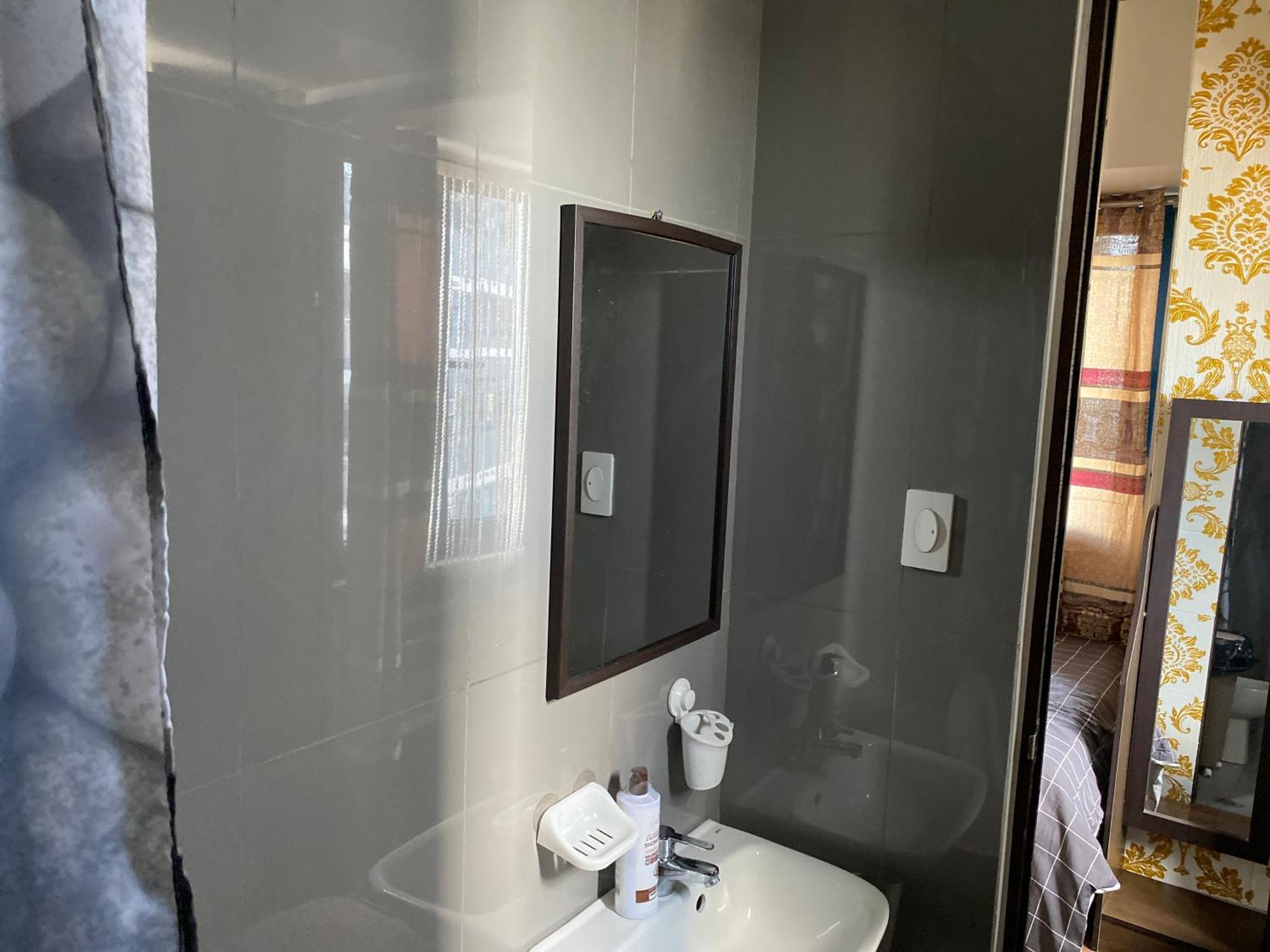 Apartment Luxury Urban Bliss-stylish 3 Bedroom 4room Makati Oasis In Air Manila
