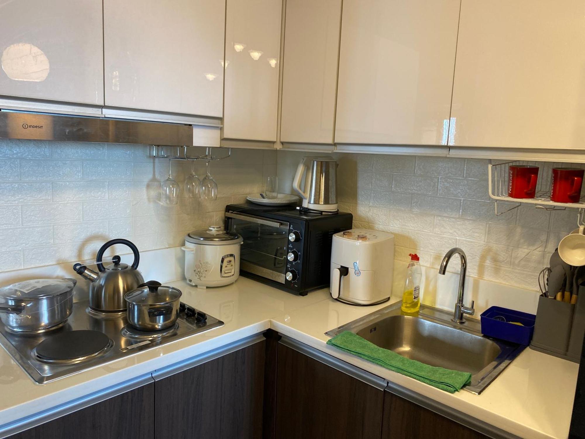 Luxury Urban Bliss-stylish 3 Bedroom 4room Makati Oasis In Air Apartment